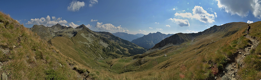 In decisa salita dal Passo di Tartano (2108 m) a Cima di Lemma (2348 m)